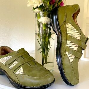 Soft “Athena” Hay Green Shoes